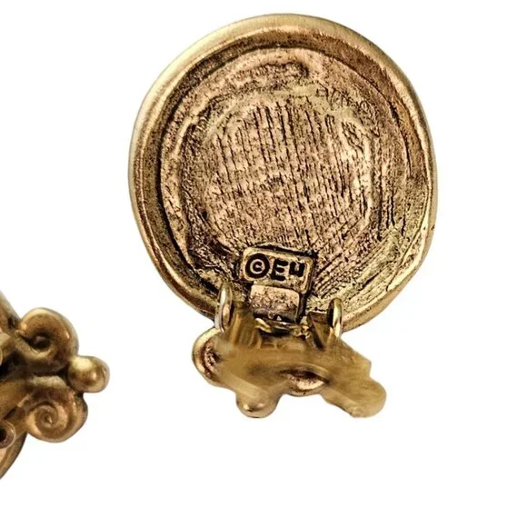 Faux Pearl Roman Designer Gold Tone Clip On Earrings, L490